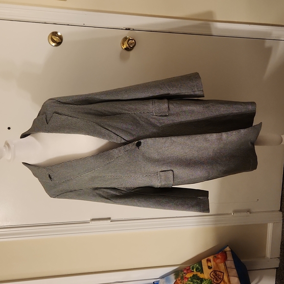 Adrianna Papell Jackets & Blazers - NWT Adrianna Papell black and white jacket